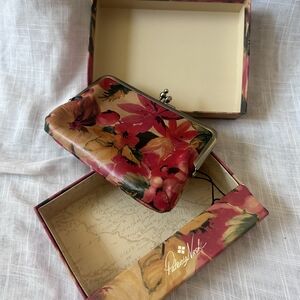 Patricia Nash Floral Women's Bag / Wallet- NWT Full Inclusion